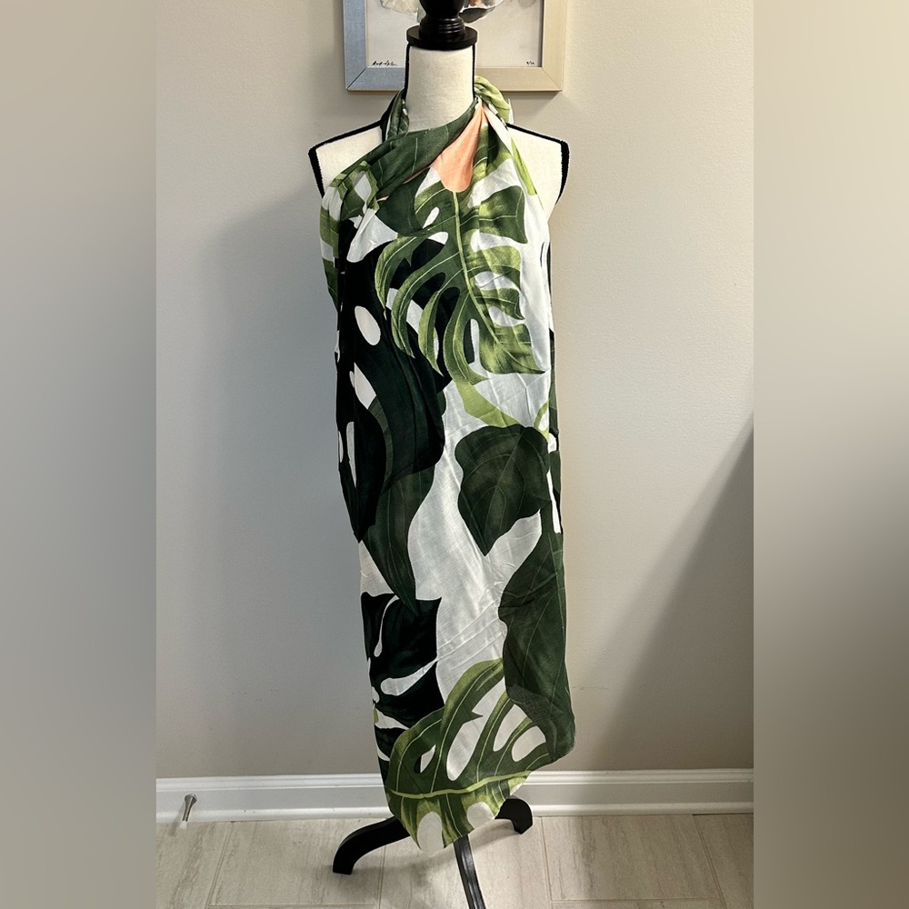 Virginia Wolf Wrap/Sarong Like New - Picture 4 of 8
